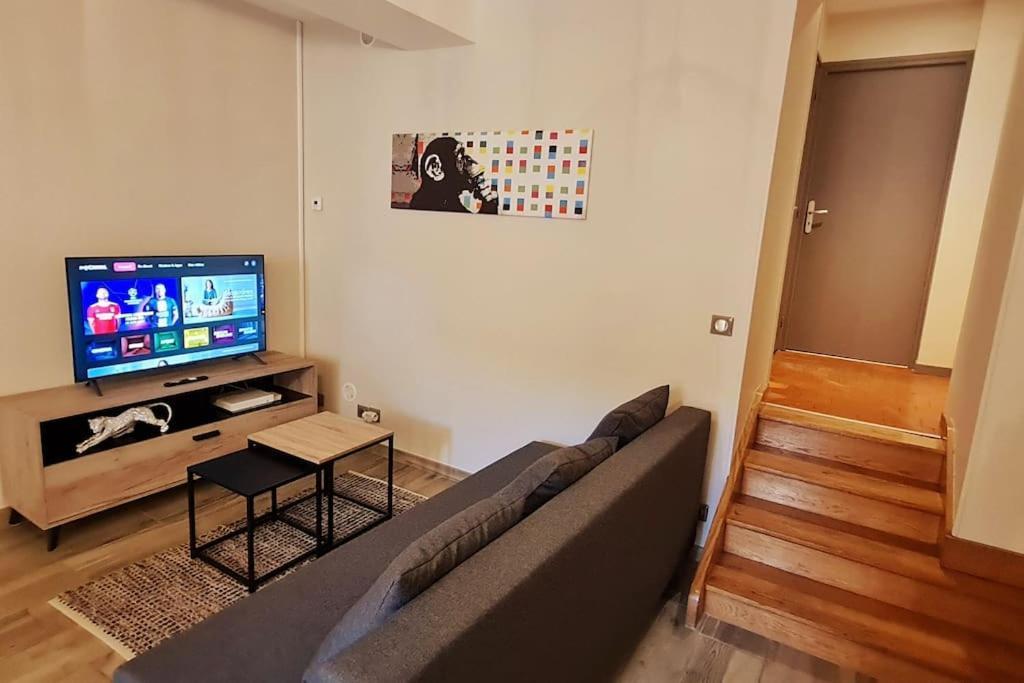 דירות ביון Le 56 Faubourg - Proche Centre - Parking Gratuit מראה חיצוני תמונה